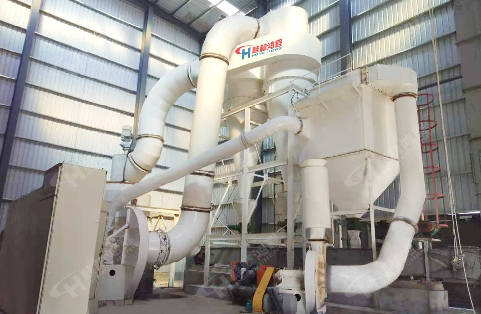 西藏客戶火山灰磨粉機項目