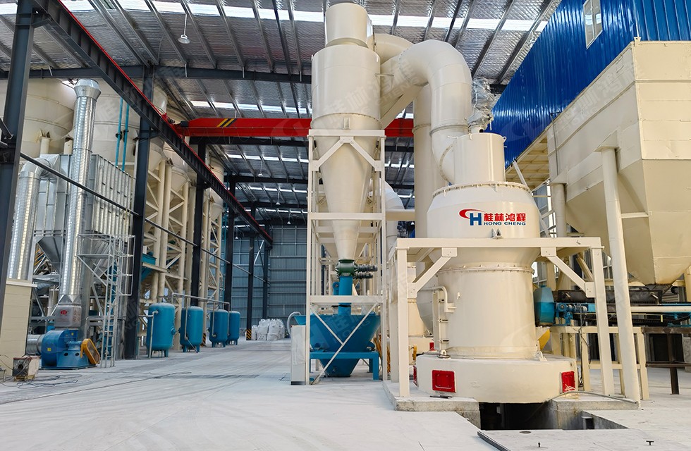 白云石石粉雷蒙磨粉機(jī)案例