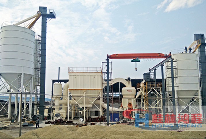 桂林鴻程礦渣立式磨粉機HLM21客戶現場圖