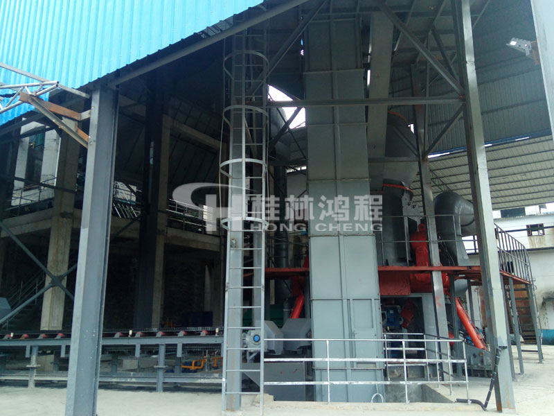 石墨塊，立式磨粉機，磨粉機價格，石墨塊磨粉機，碳素磨粉機，立磨，磨粉設備，磨粉機械，桂林鴻程