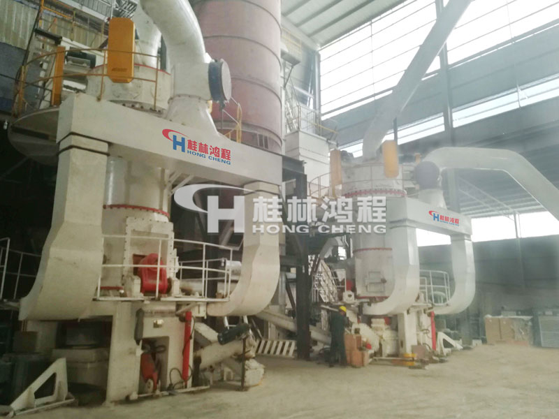 土狀石墨粉，超細磨粉機，石墨磨粉機，超細立磨，超細立式磨粉機，磨粉機械，磨粉設備，桂林鴻程