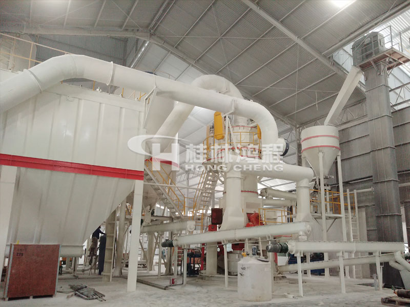 焦炭立磨，氟石立磨，煤制備立磨，輥式立磨，頁(yè)巖立磨，玄武巖立磨，礦粉立磨，鋼渣立磨