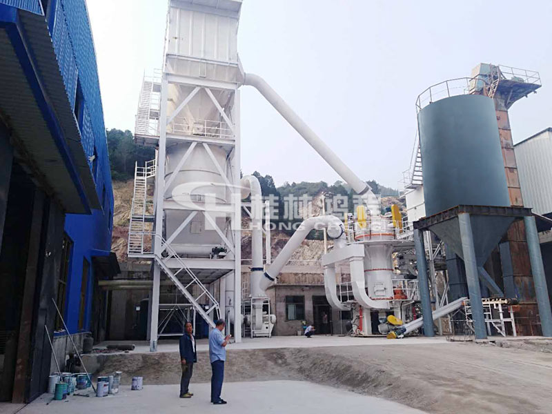 碳酸鈣生產(chǎn)設(shè)備，碳酸鈣磨粉機(jī)，超細(xì)磨粉機(jī)，HLMX超細(xì)立式磨粉機(jī)