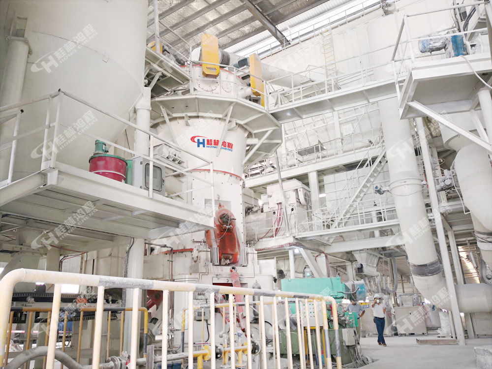 凹凸棒石超細(xì)磨粉機，超細(xì)立式磨粉機，磨粉機價格