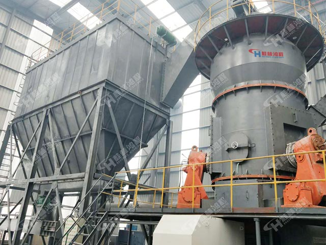 輕質(zhì)碳酸鈣全套設(shè)備，輕質(zhì)碳酸鈣，輕質(zhì)碳酸鈣磨粉機，石灰石磨粉機，立式磨粉機客戶現(xiàn)場