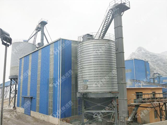 輕質(zhì)碳酸鈣全套設(shè)備，輕質(zhì)碳酸鈣，輕質(zhì)碳酸鈣磨粉機，石灰石磨粉機，立式磨粉機客戶現(xiàn)場