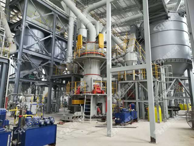 硅藻土設備超細磨粉機，硅藻土磨粉機，超細磨粉機，超細立式磨粉機，超細立磨，磨粉機廠家