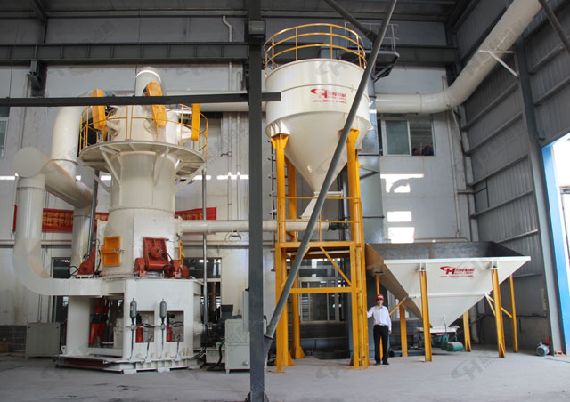 超細磨粉機800目小型，超細立磨，超細立式磨粉機，超細磨粉機，小型磨粉機，磨粉機廠家，磨粉機價格，桂林鴻程