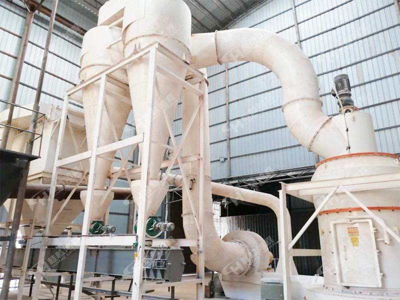 方解石磨粉設備哪里有？方解石磨粉設備，方解石磨粉機，HC雷蒙磨粉機，雷蒙磨，擺式磨粉機，磨粉機廠家