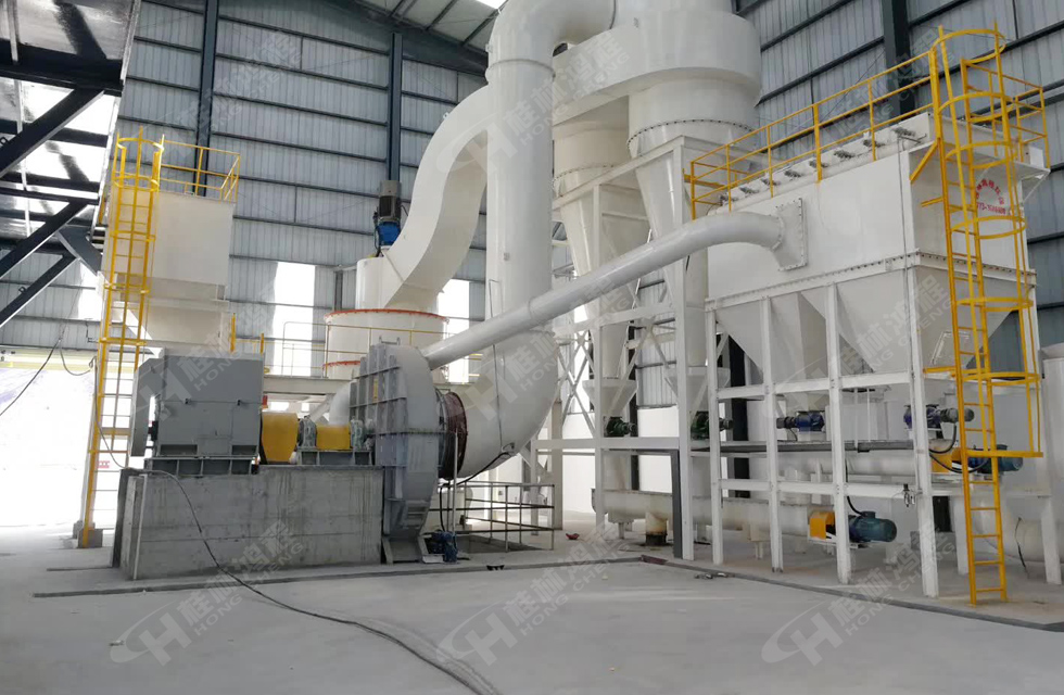 資訊：桂林鴻程雷蒙磨產(chǎn)量時產(chǎn)高達90噸雷蒙磨生產(chǎn)線順利安裝