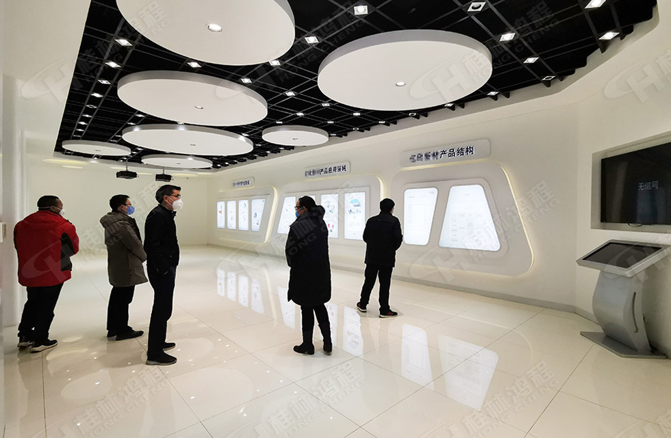 桂林鴻程磨粉機(jī)廠家董事長親自掛帥，帶領(lǐng)團(tuán)隊(duì)奔赴西南市場，回訪新老客戶，齊拓市場，共創(chuàng)價(jià)值！