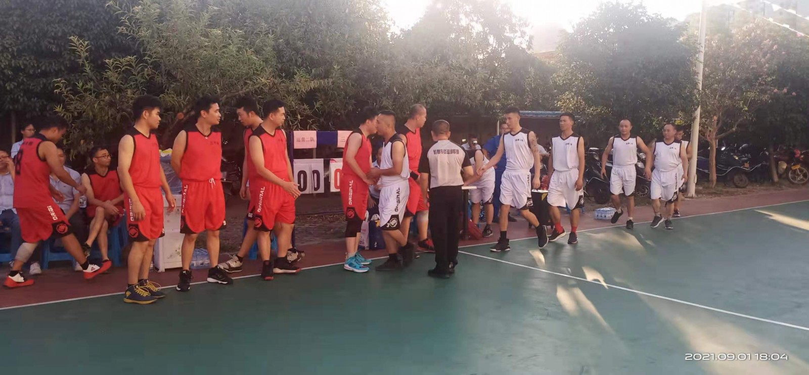 桂林鴻程秋季籃球賽半決賽火熱來襲！