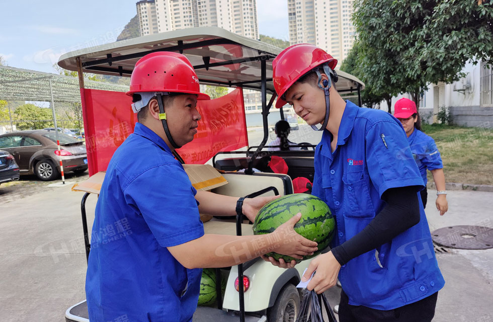 夏日送清涼，溫情暖人心！桂林鴻程工會開展“夏日送清涼”慰問活動